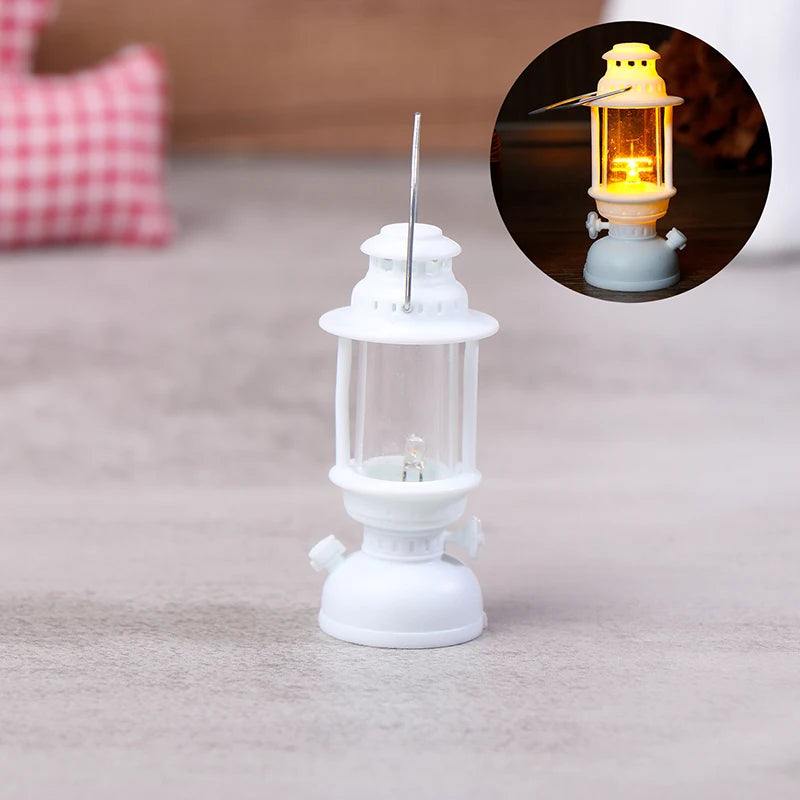 6cm Mini Led Retro Glowing Pony Lantern Simulation Cande Light Night Light Dollhouse Miniature Kerosene Lamp Home Decor Toy