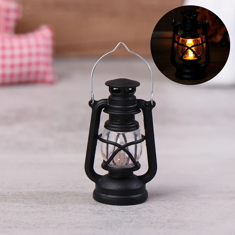 6cm Mini Led Retro Glowing Pony Lantern Simulation Cande Light Night Light Dollhouse Miniature Kerosene Lamp Home Decor Toy