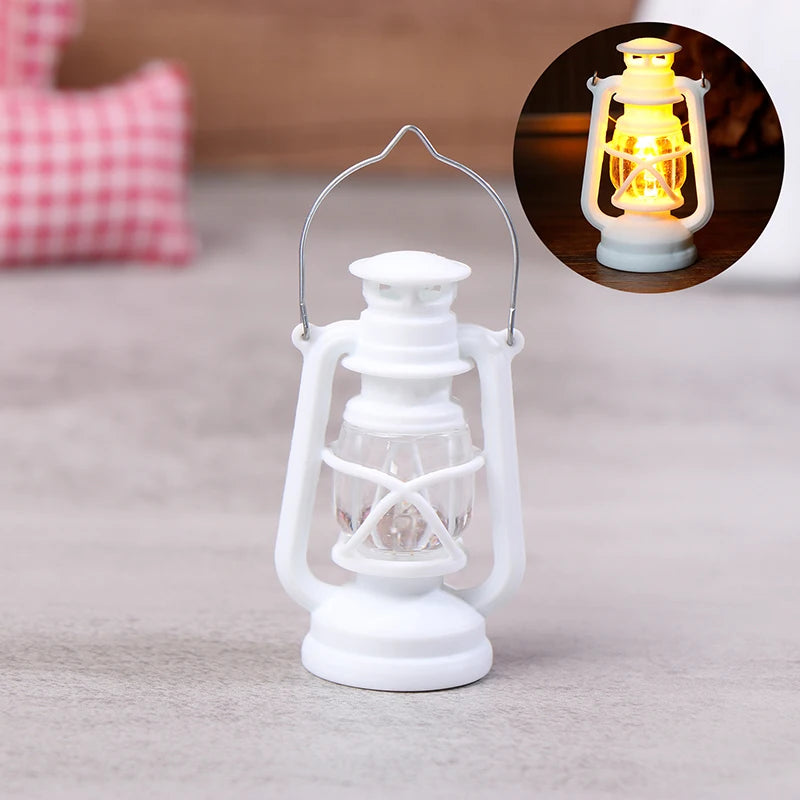 6cm Mini Led Retro Glowing Pony Lantern Simulation Cande Light Night Light Dollhouse Miniature Kerosene Lamp Home Decor Toy