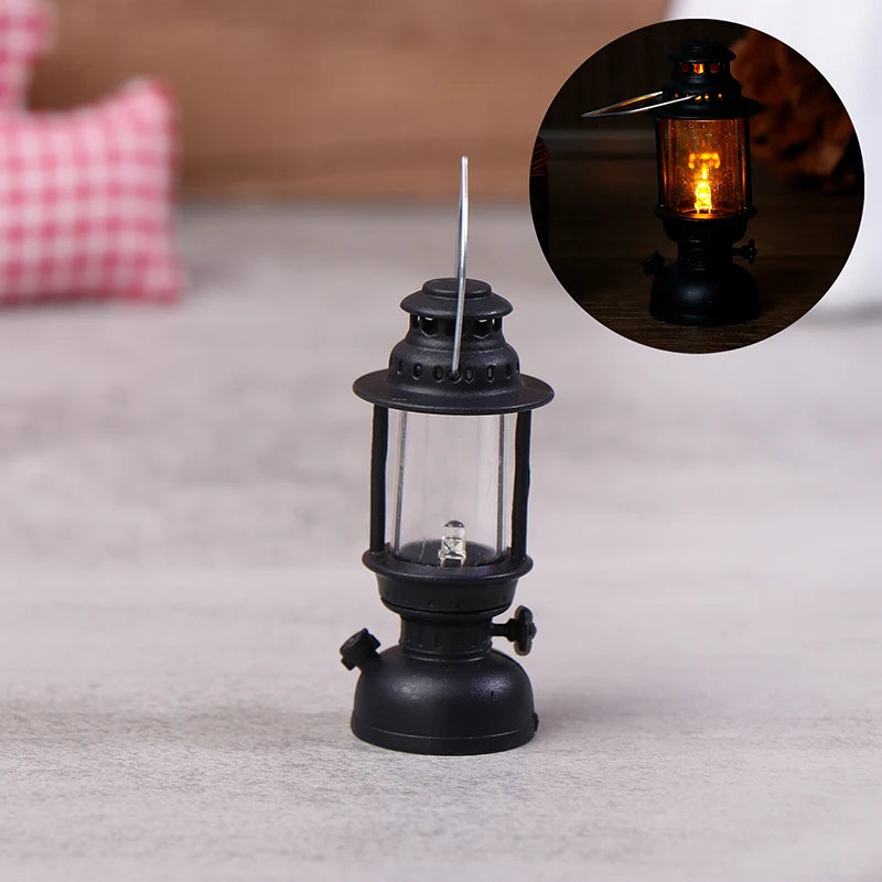 6cm Mini Led Retro Glowing Pony Lantern Simulation Cande Light Night Light Dollhouse Miniature Kerosene Lamp Home Decor Toy